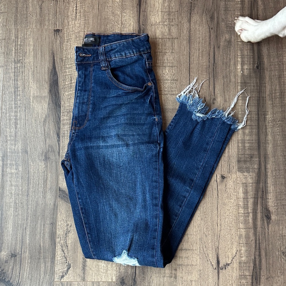 NWOT Distressed High Rise Blue Jeans
